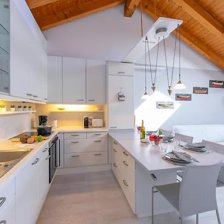 Blu On - Happy * Ghiffa